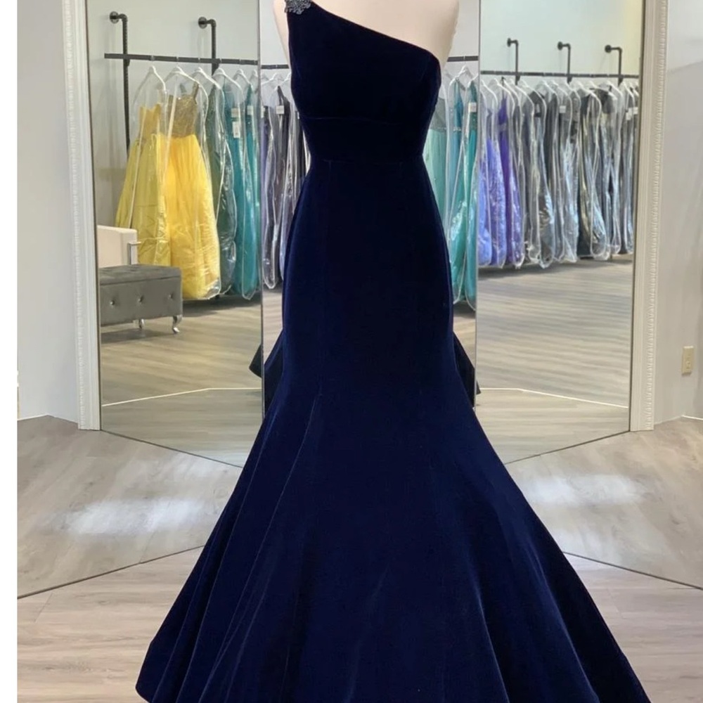 Sherri Hill Midnight Blue One-Shoulder Gown